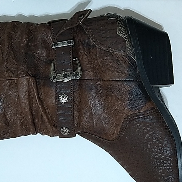 Clicks Vintage Western Boots - Picture 4 of 5